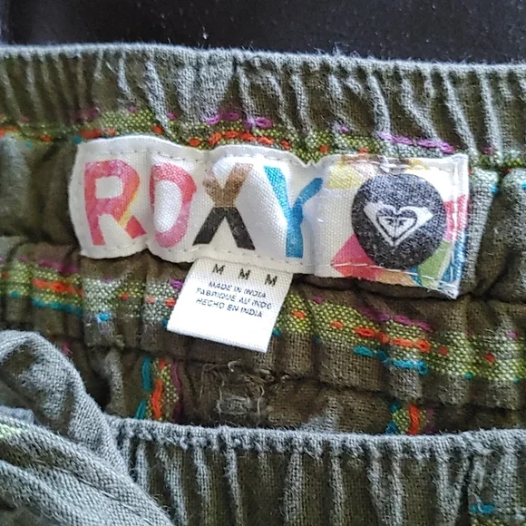 (LAST CALL) Roxy shorts - Picture 3 of 4